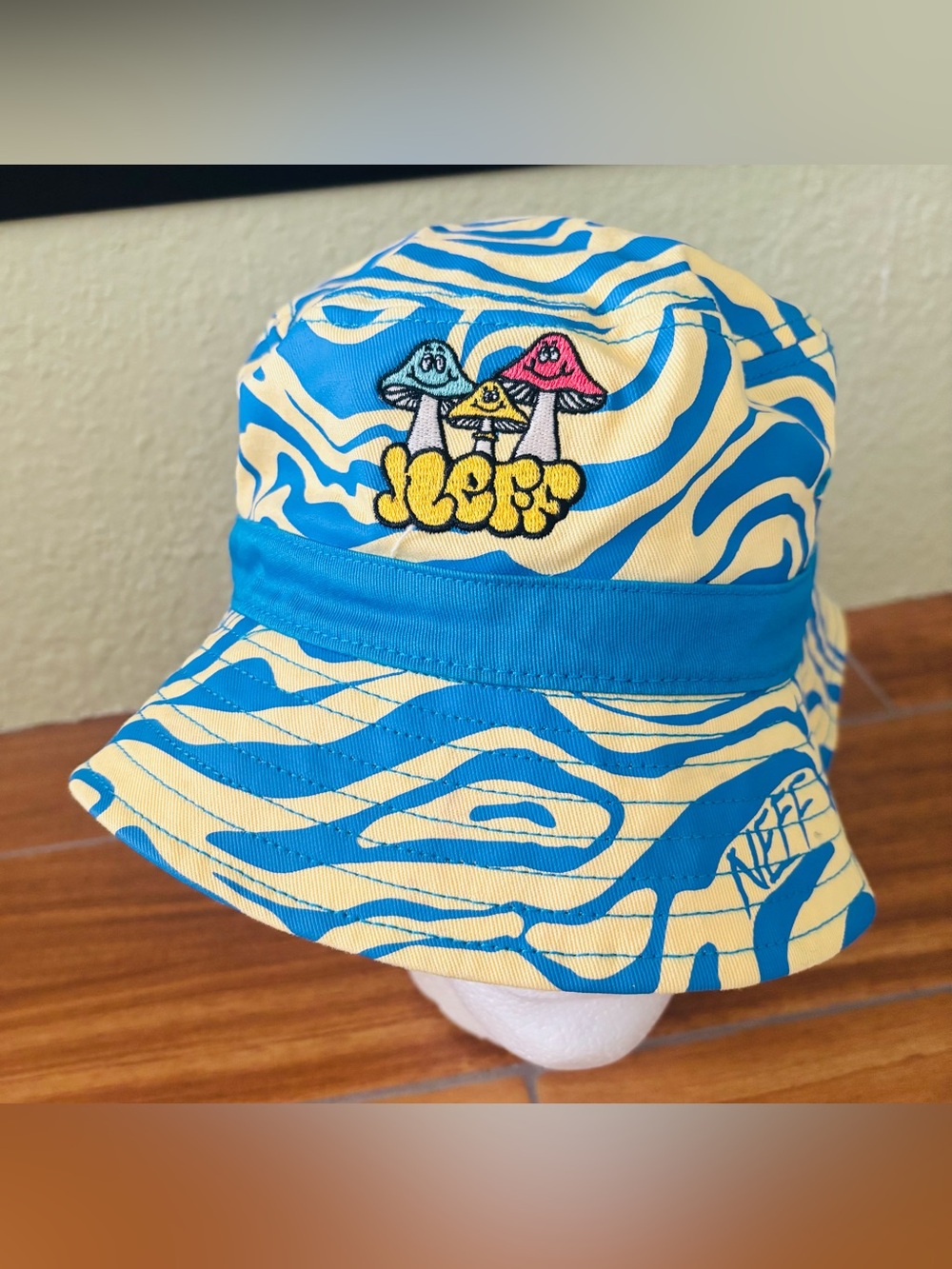 RARE! Neff Mushroom Bucket Hat Psychedelic Blue, & Yellow, Zebra Print & Pocket